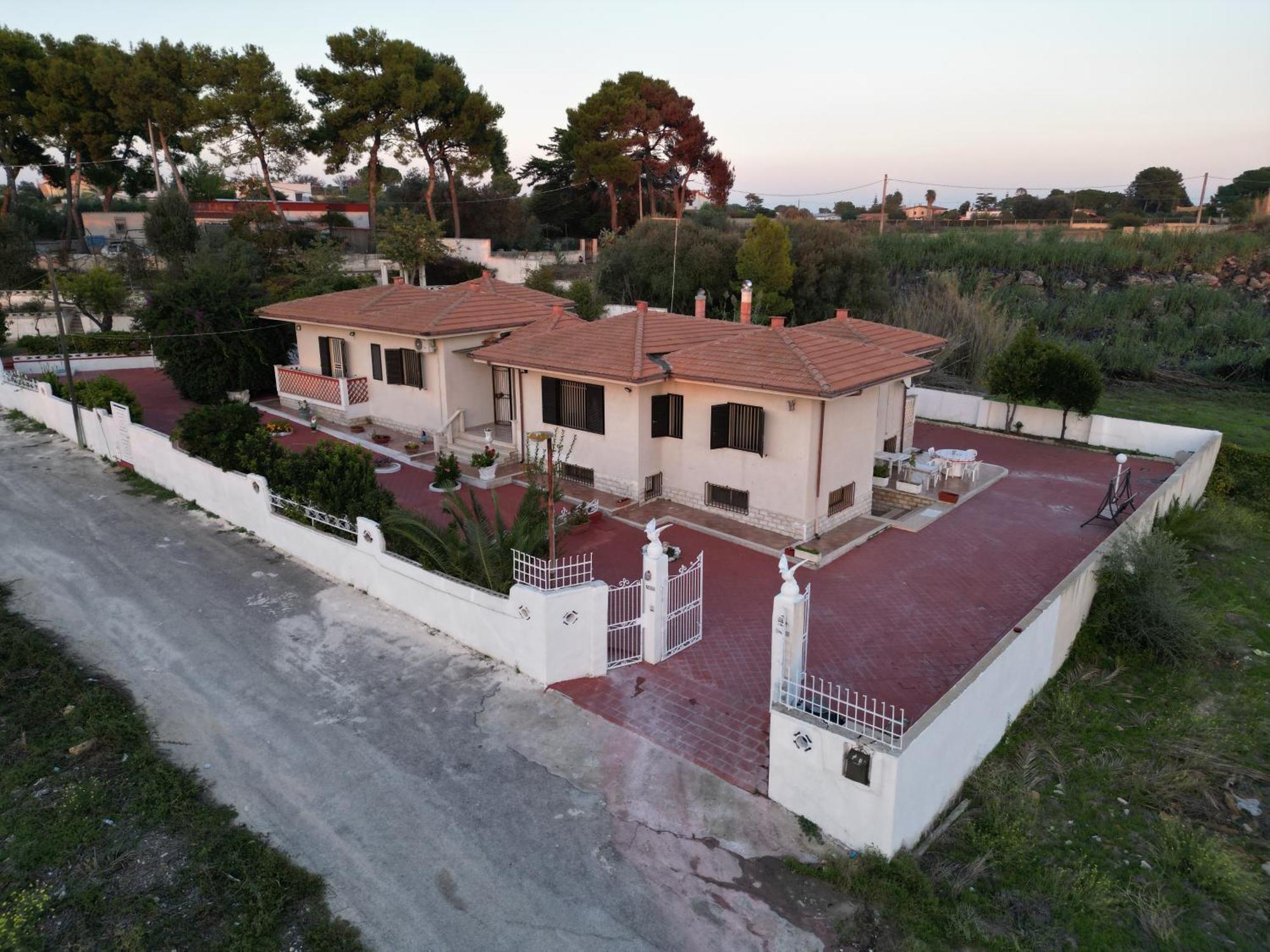 Villa Ada Leporano Kültér fotó