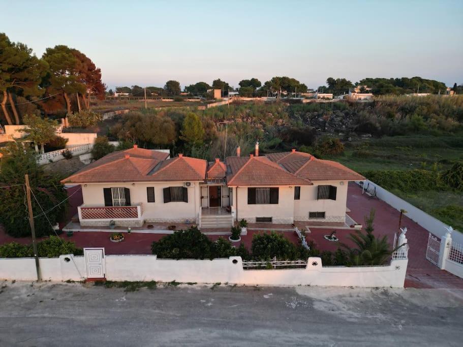 Villa Ada Leporano Kültér fotó